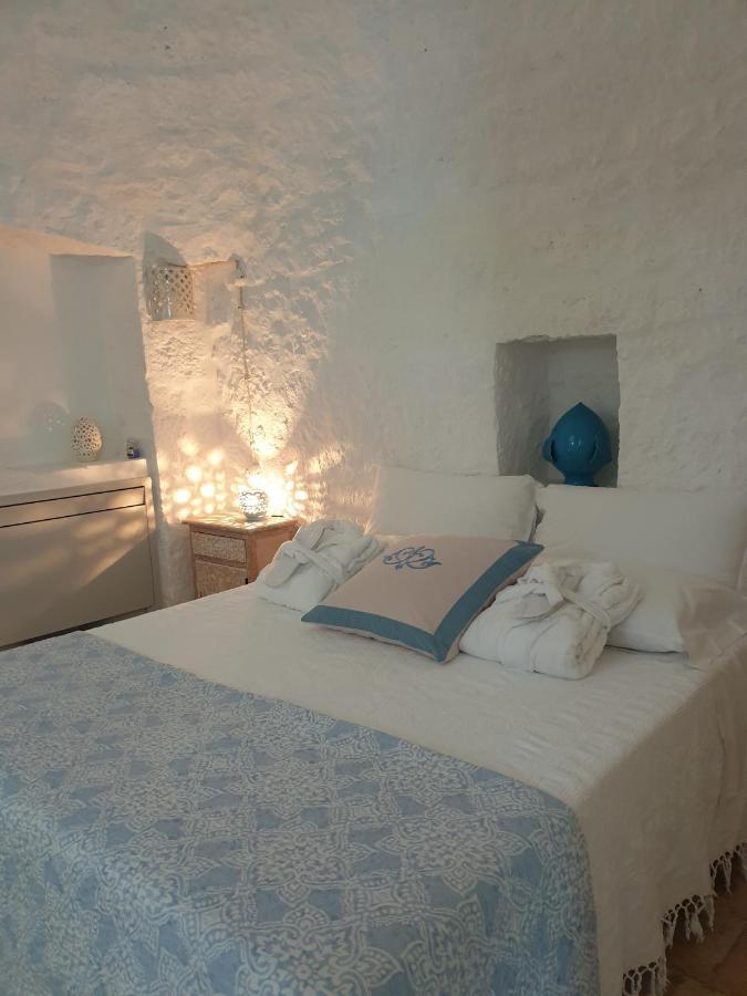 Trullisia Bed And Breakfast Alberobello Kültér fotó